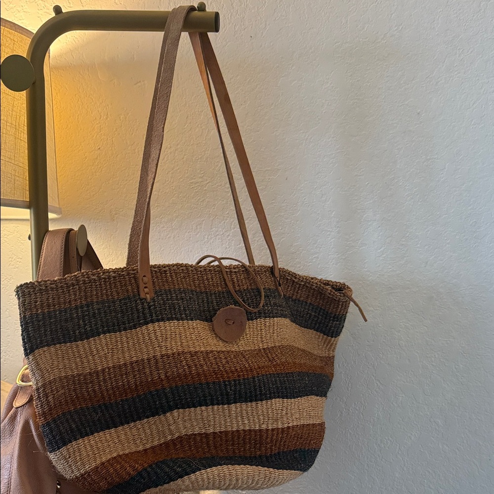 Elegant Striped Tote Bag - Tan and Black